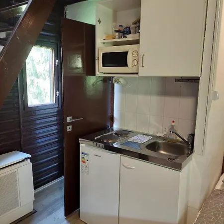 Ξενοδοχείο με διαμερίσματα Matrai Vandor